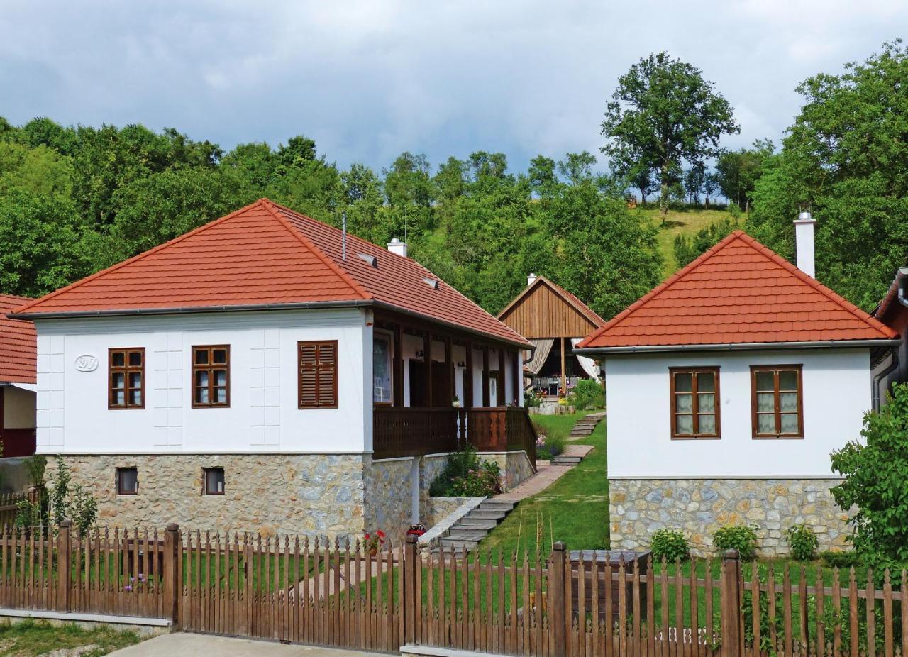 Fruktarium Vendeghaz Hotel Trizs Exterior foto
